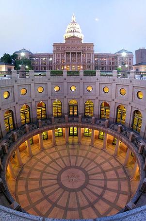 can you visit the austin capitol