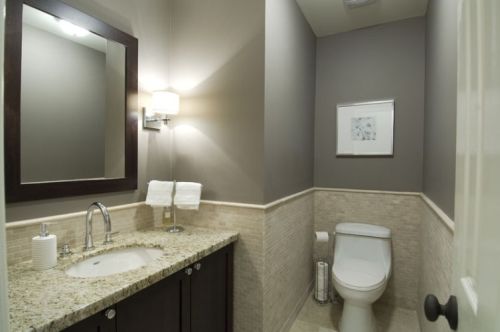 https://www.texascapital.org/wp-content/uploads/2022/07/Bathroom.jpg