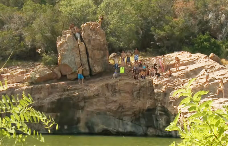 Cliff Jumping Devils Waterhole 