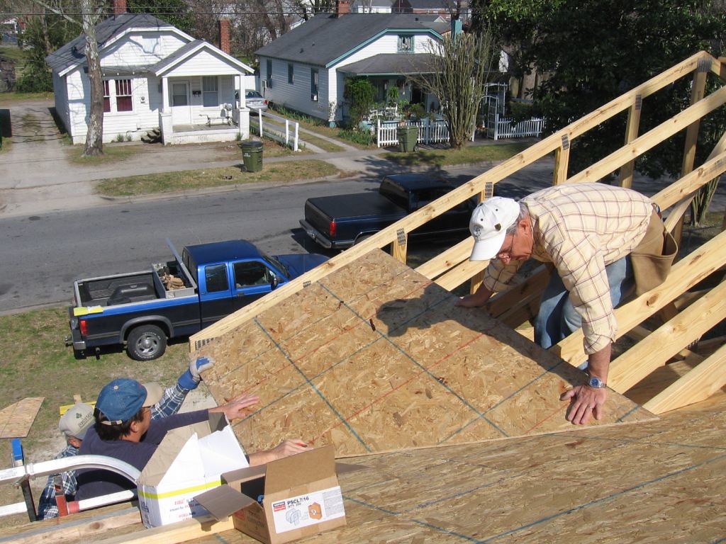 Sheathing the roof